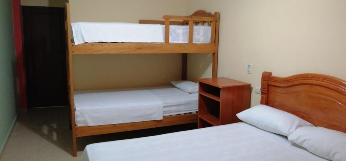 Hotel Internacional En 阿塔卡梅斯 外观 照片